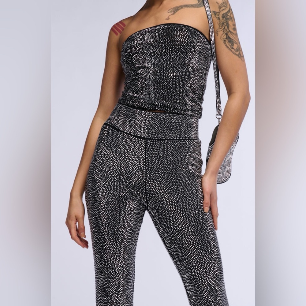 New AKIRA black silver sequin bootleg pant and strapless to size L